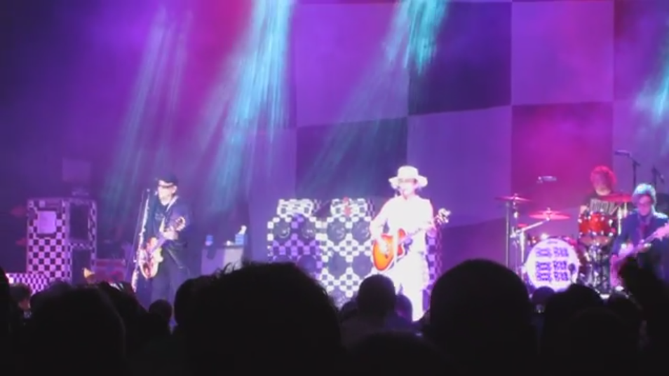 Cheap Trick performs their hit The Flame in Dallas, TX 8.18.17 (Photo by Paparmar via Youtube.com)